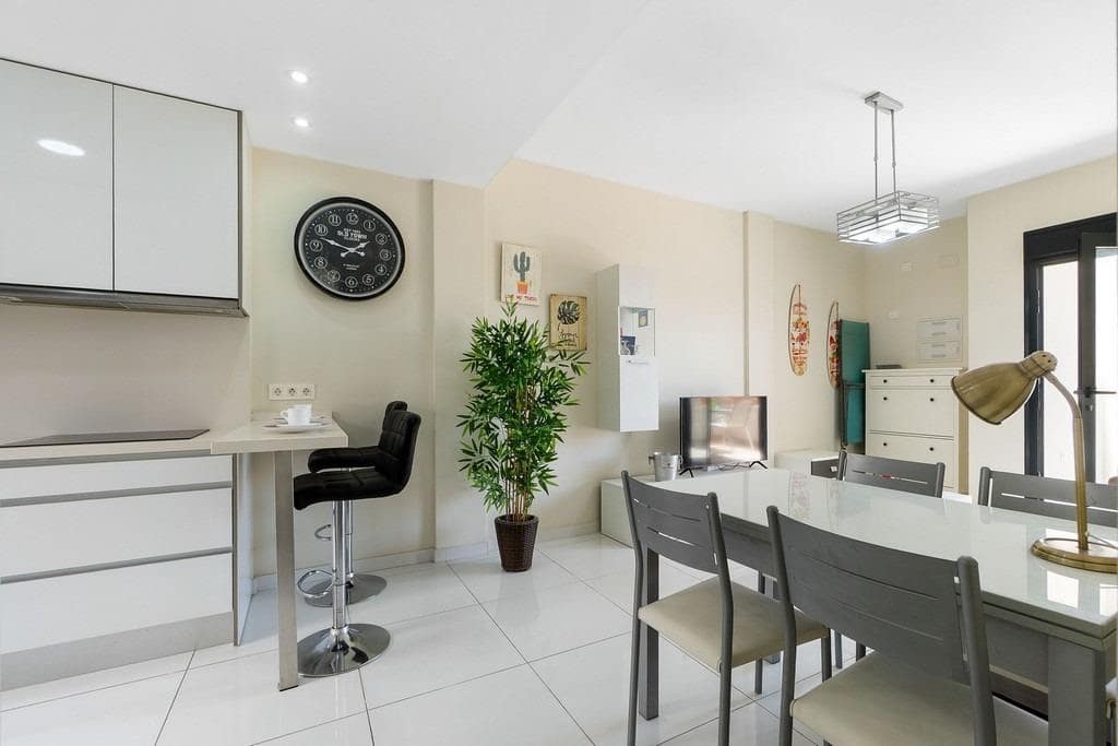 Apartamento de 2 habitaciones en Orihuela Costa en venta con piscina - 225.000 € (Ref: 9403828)