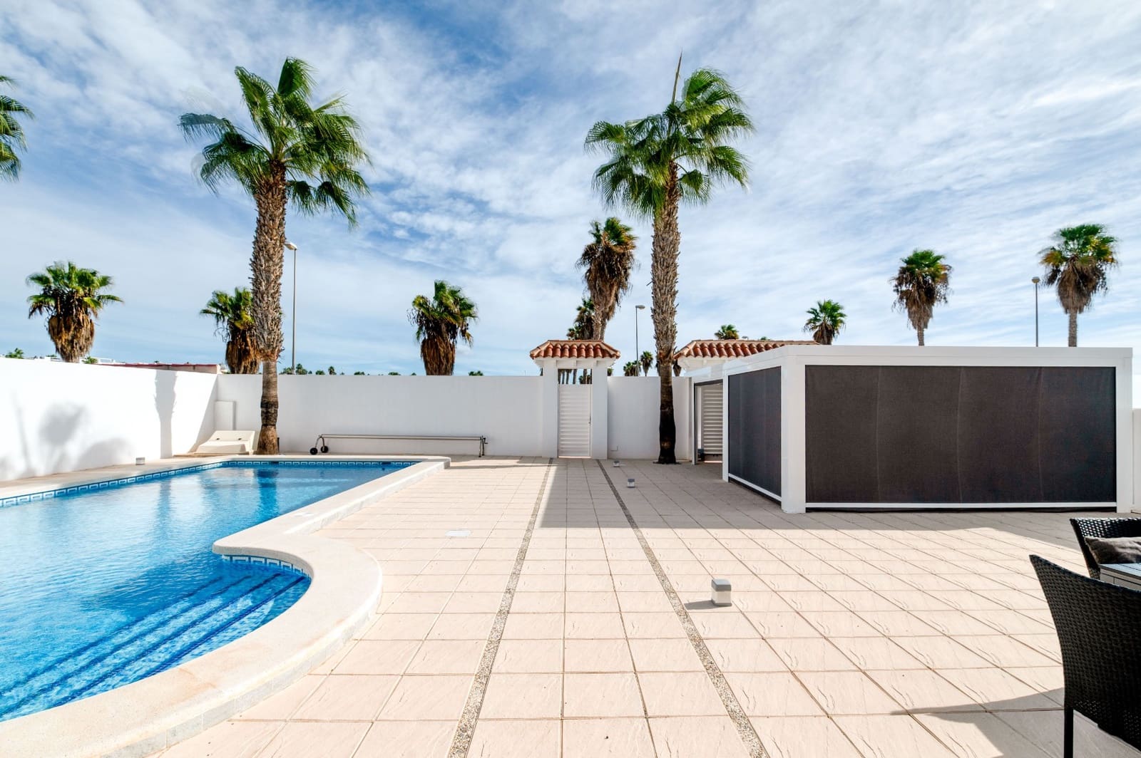 4 makuuhuone Huvila myytävänä paikassa Ciudad Quesada mukana uima-altaan - 695 000 € (Ref: 9403831)