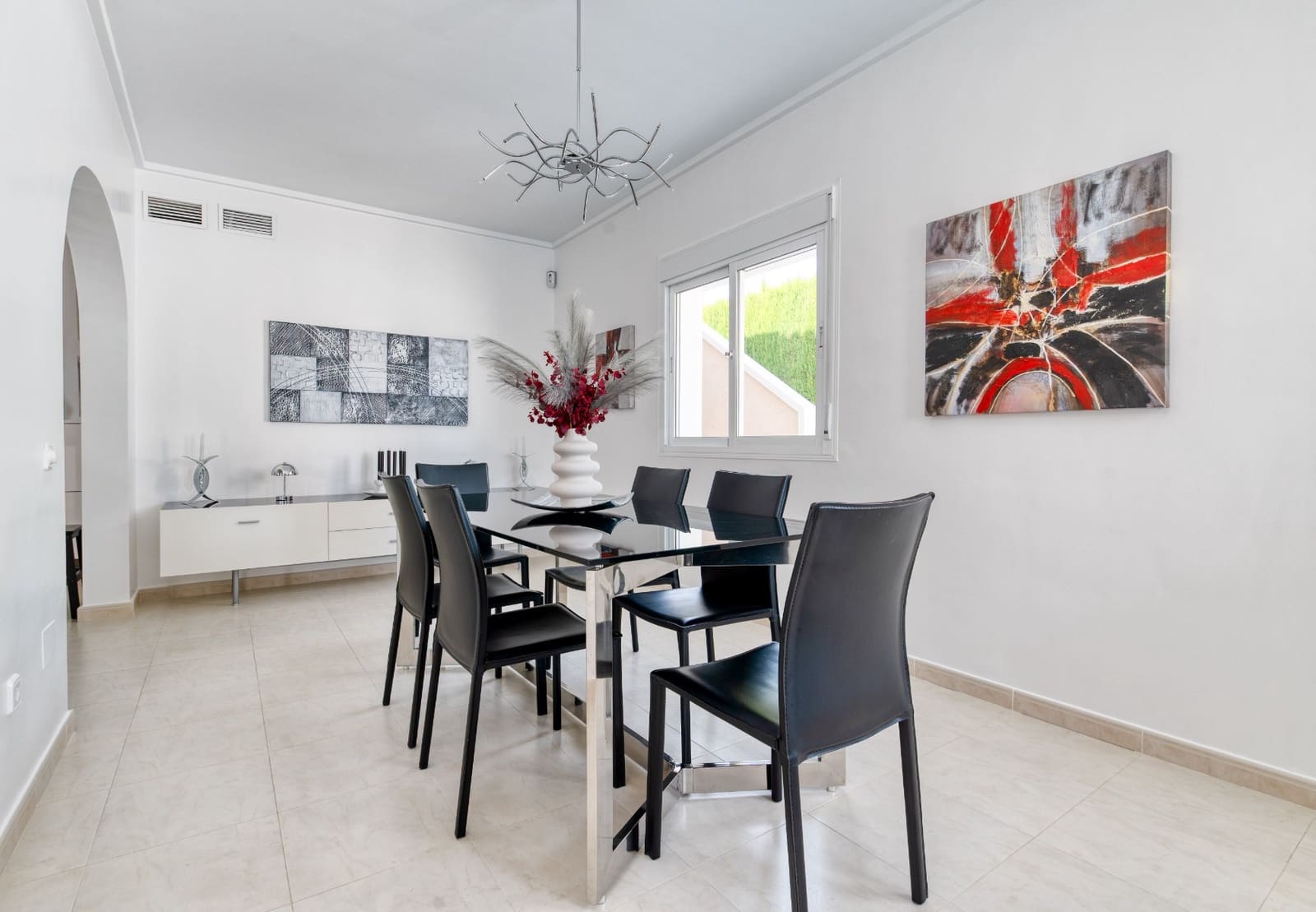 4 makuuhuone Huvila myytävänä paikassa Ciudad Quesada mukana uima-altaan - 695 000 € (Ref: 9403831)