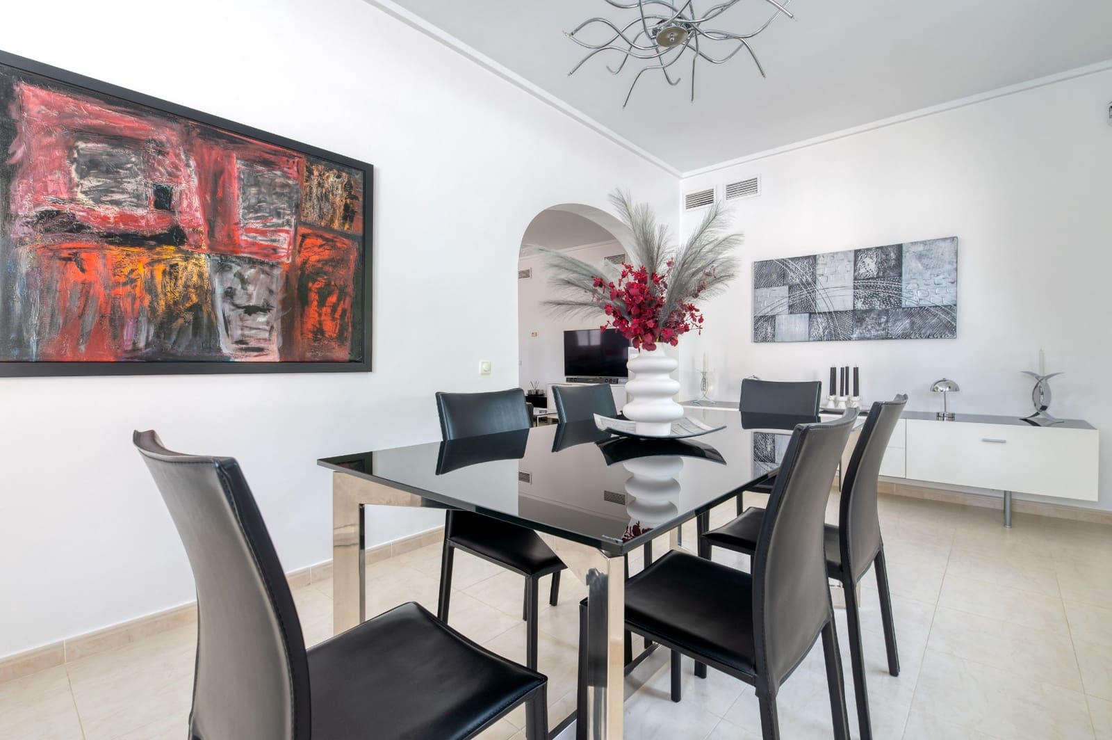 4 makuuhuone Huvila myytävänä paikassa Ciudad Quesada mukana uima-altaan - 695 000 € (Ref: 9403831)