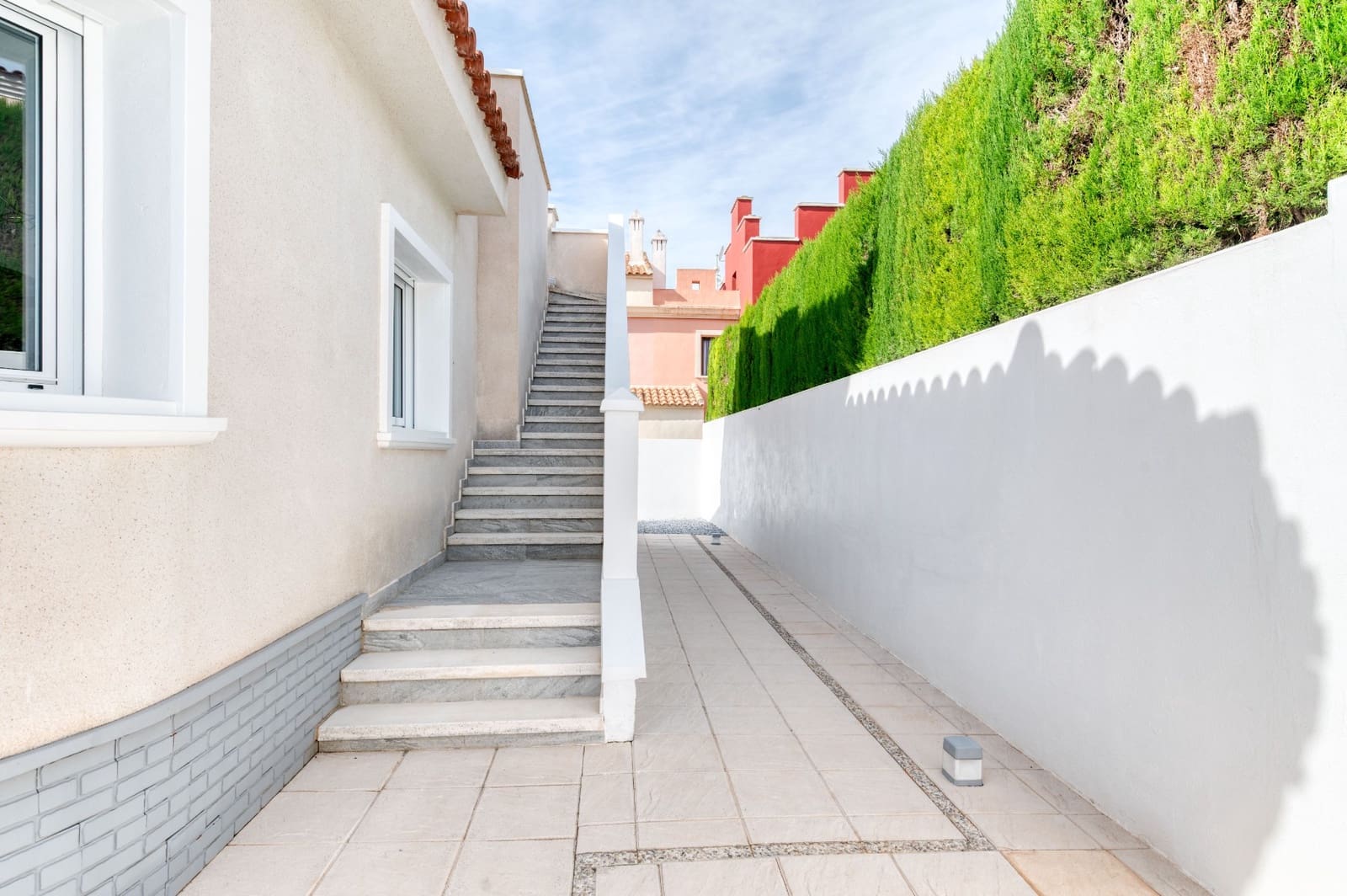 4 makuuhuone Huvila myytävänä paikassa Ciudad Quesada mukana uima-altaan - 695 000 € (Ref: 9403831)