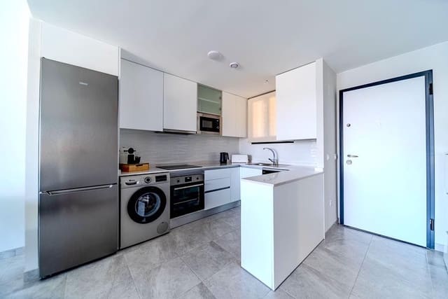 2 soveværelse Lejlighed til salg i Villamartin, Orihuela med swimmingpool - € 225.000 (Ref: 9403832)