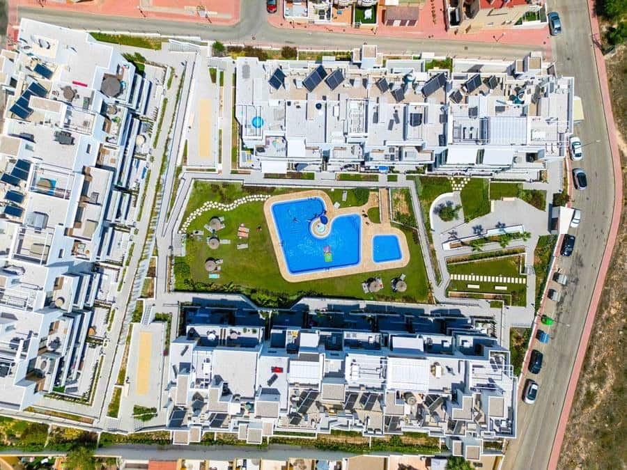 2 soveværelse Lejlighed til salg i Villamartin med swimmingpool - € 225.000 (Ref: 9403832)