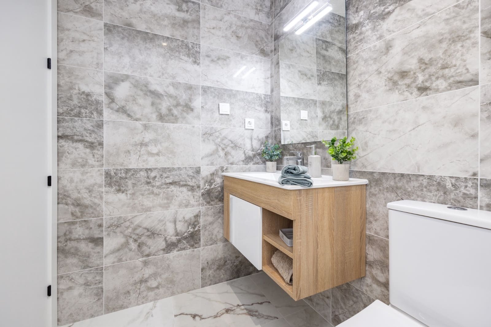 2 camera da letto Appartamento in vendita in Torrevieja con piscina - 295.000 € (Rif: 9403836)