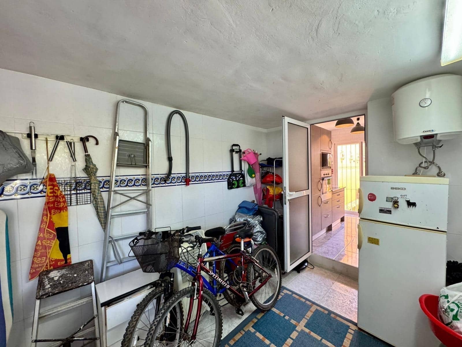 3 bedroom Villa for sale in Punta Prima with pool - € 305,000 (Ref: 9403842)