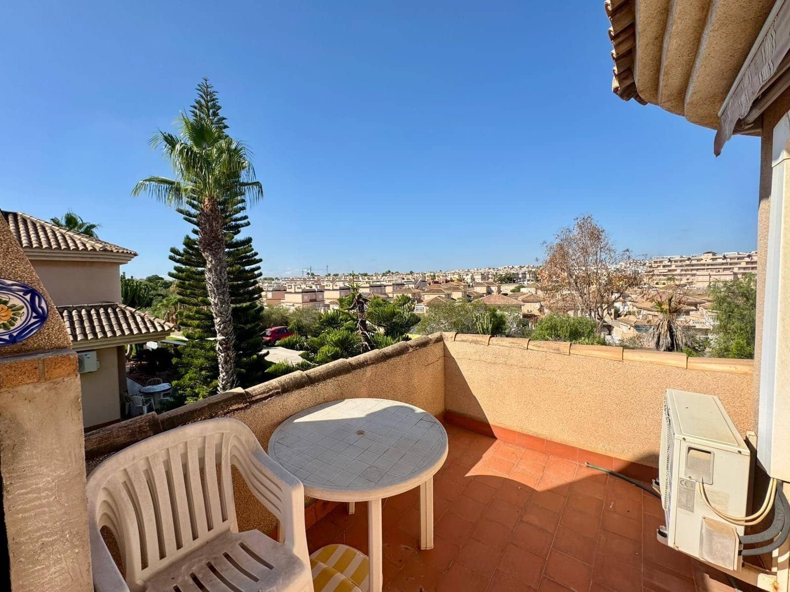 3 bedroom Villa for sale in Punta Prima with pool - € 305,000 (Ref: 9403842)