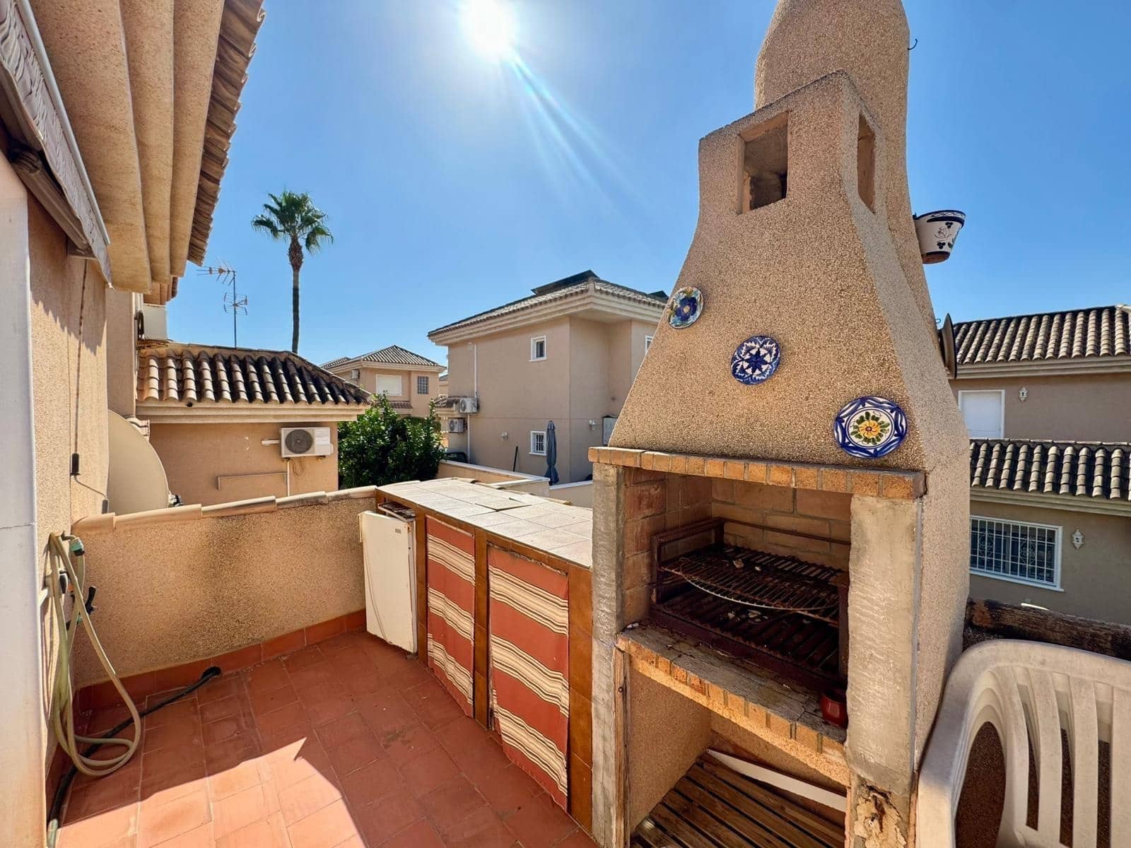 3 bedroom Villa for sale in Punta Prima with pool - € 305,000 (Ref: 9403842)