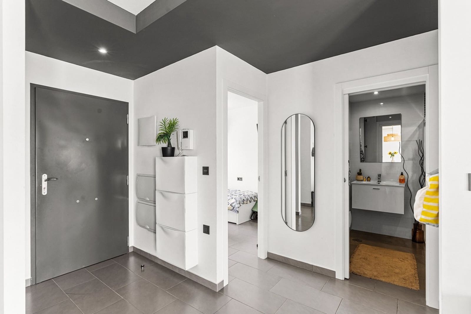 2 slaapkamer Appartement te koop in La Zenia met zwembad - € 319.000 (Ref: 9403843)