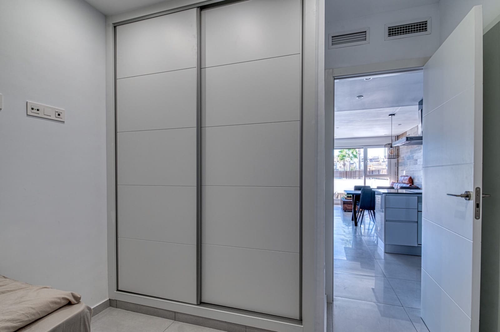 3 slaapkamer Huis te koop in Torrevieja met zwembad - € 329.000 (Ref: 9403850)