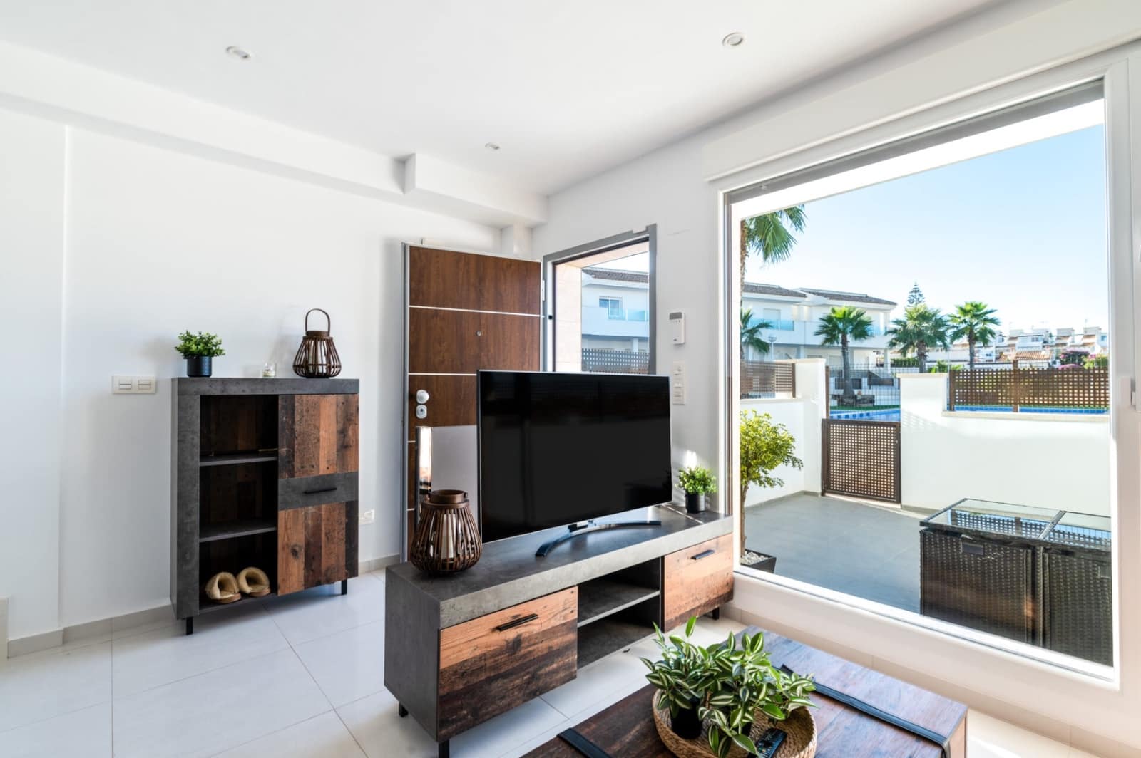 3 slaapkamer Huis te koop in Torrevieja met zwembad - € 329.000 (Ref: 9403850)