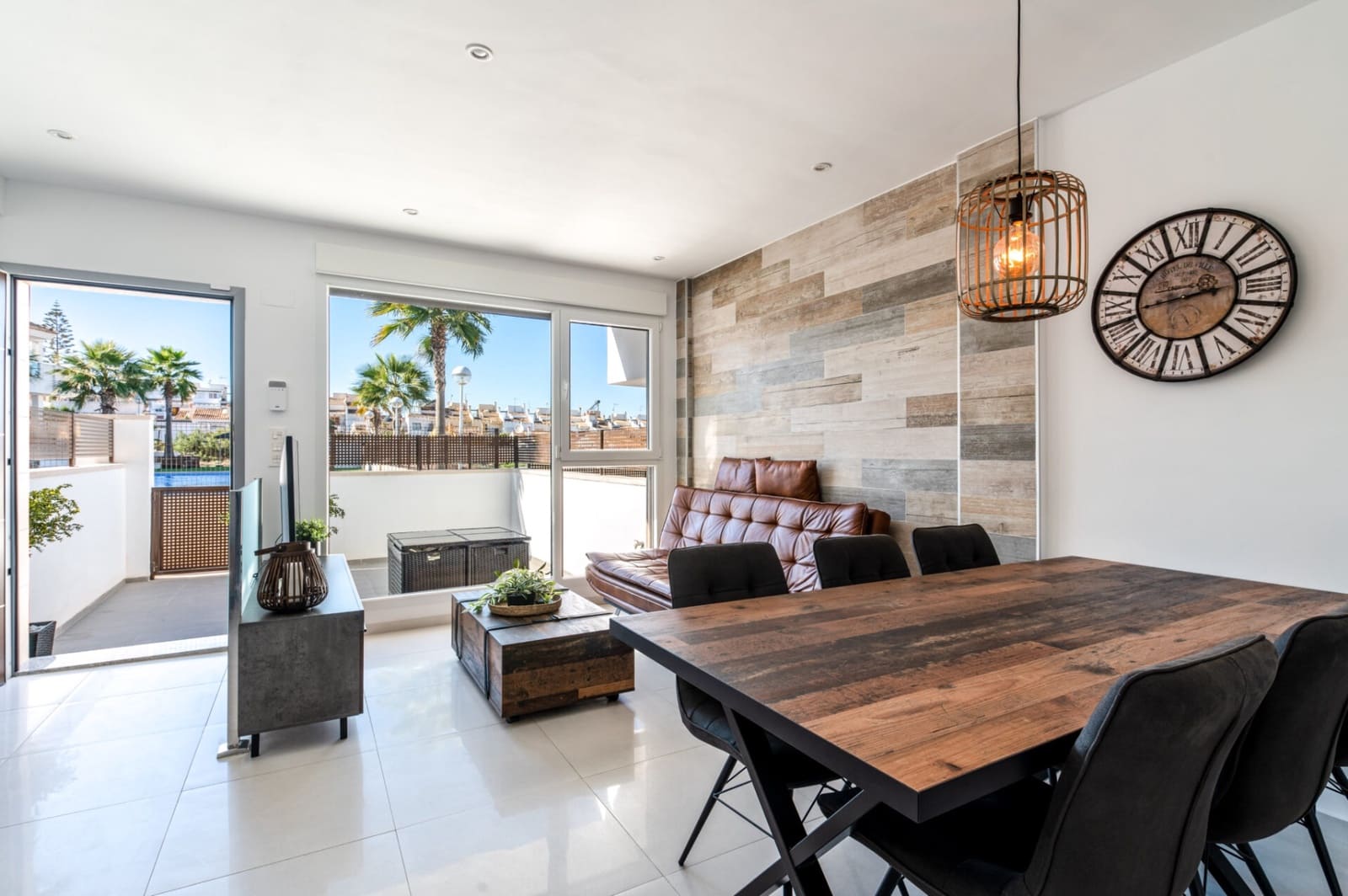 3 slaapkamer Huis te koop in Torrevieja met zwembad - € 329.000 (Ref: 9403850)