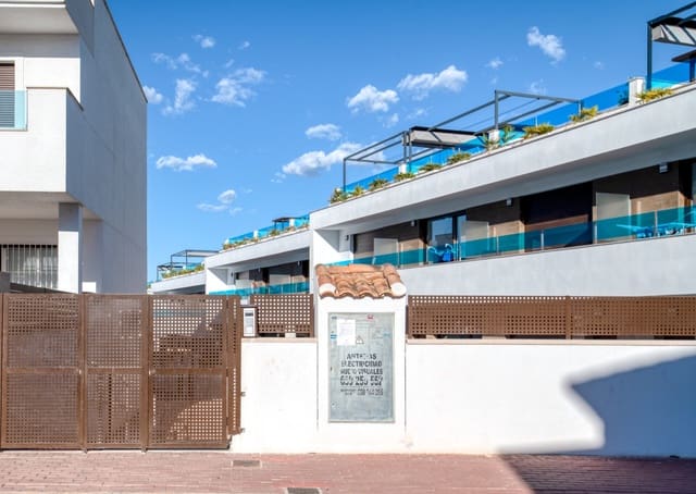 3 sypialnia Dom na sprzedaż w Los Balcones - Los Altos, Torrevieja z basenem - 329 000 € (Ref: 9403850)