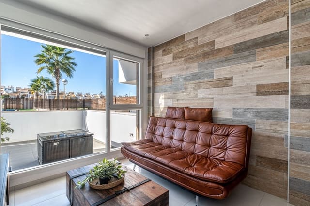 3 sypialnia Dom na sprzedaż w Los Balcones - Los Altos, Torrevieja z basenem - 329 000 € (Ref: 9403850)