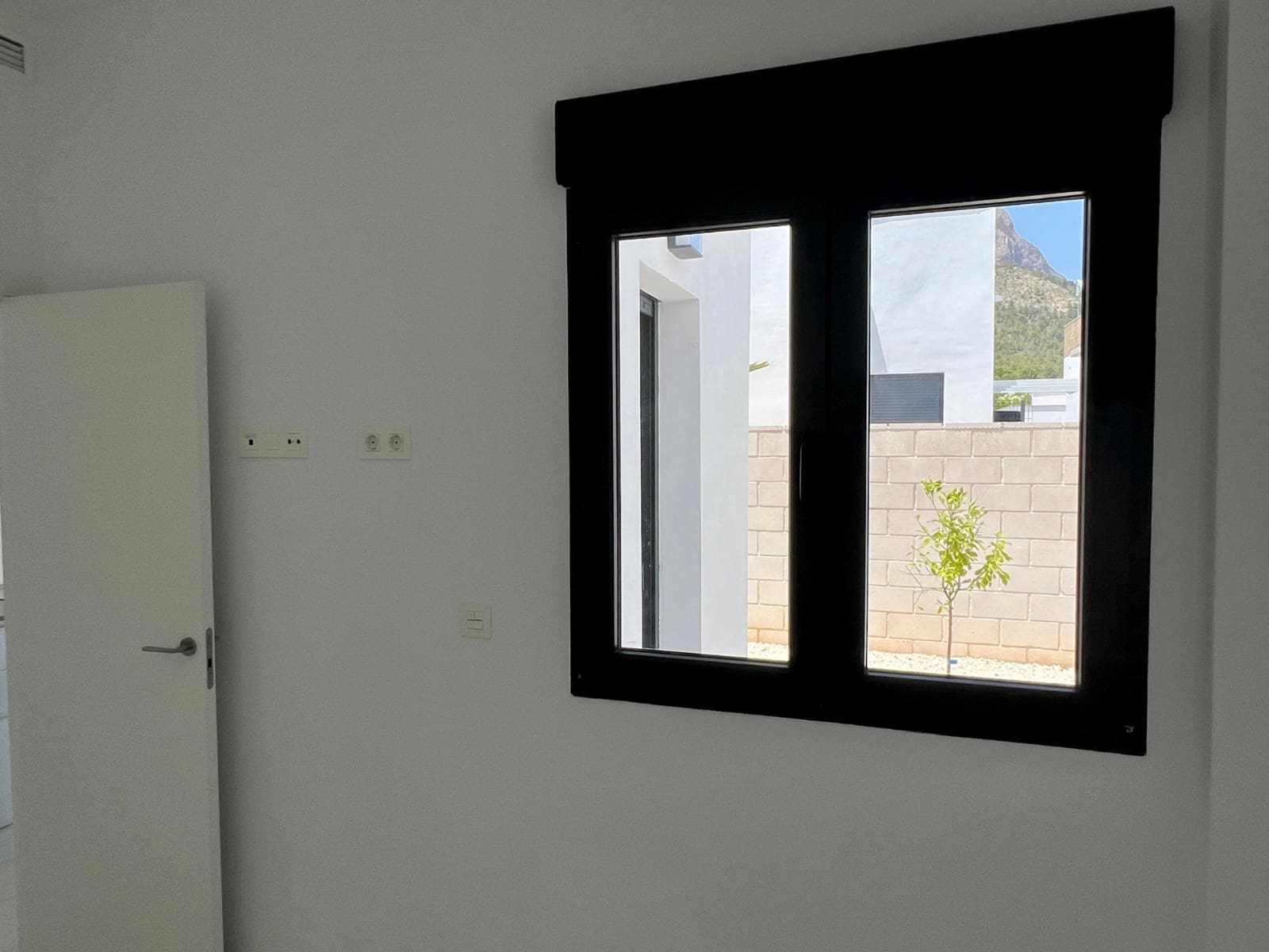 3 sypialnia Dom blizniak na sprzedaż w Polop z basenem - 385 000 € (Ref: 9403851)