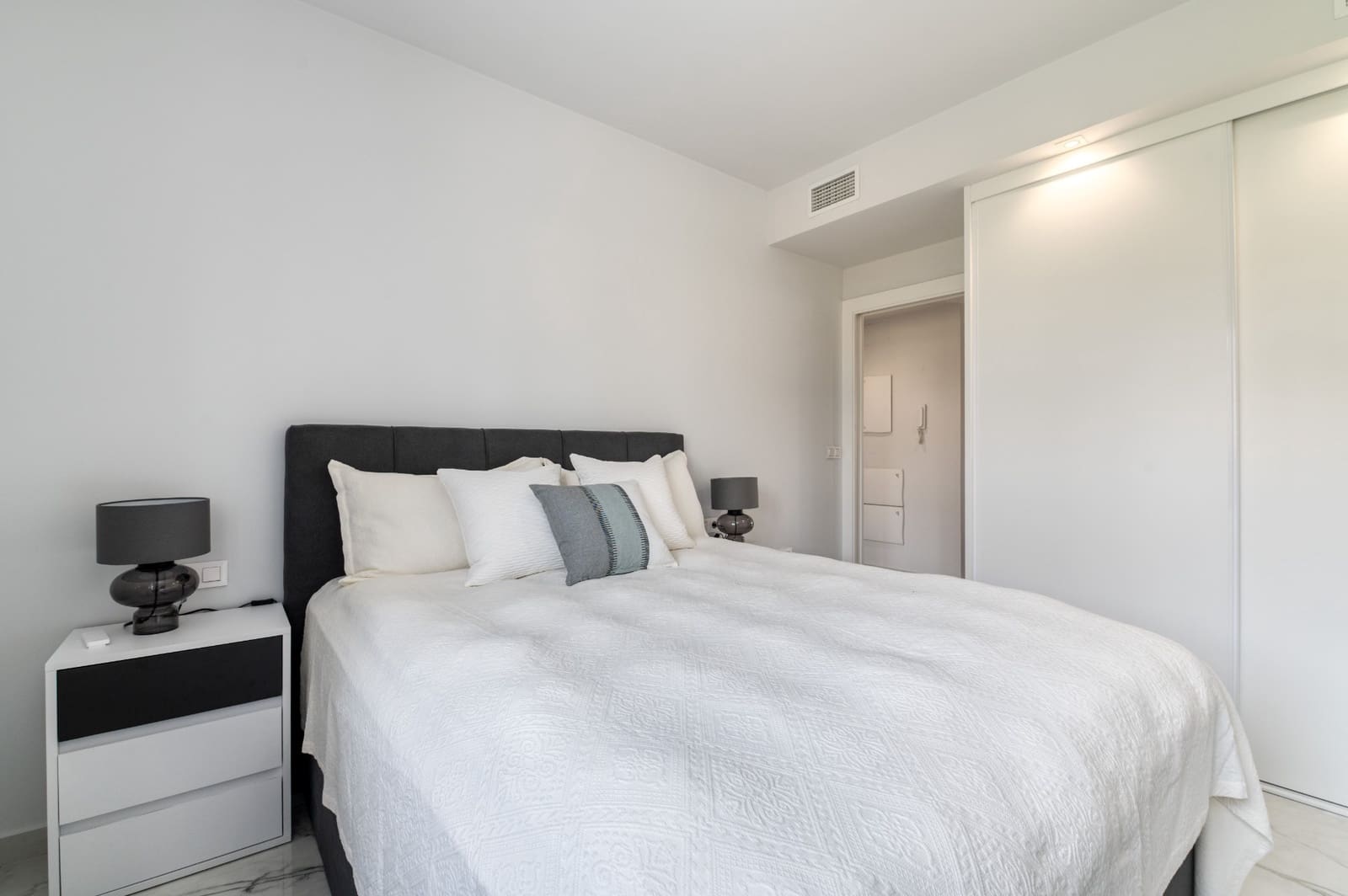 2 chambre Appartement à vendre à Playa Flamenca avec piscine - 395 000 € (Ref: 9403852)