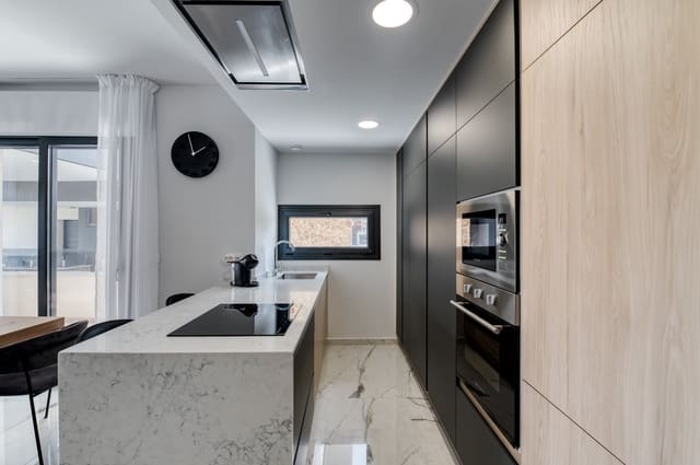 2 chambre Appartement à vendre à Playa Flamenca, Orihuela avec piscine - 395 000 € (Ref: 9403852)