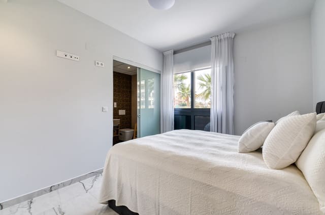 2 chambre Appartement à vendre à Playa Flamenca, Orihuela avec piscine - 395 000 € (Ref: 9403852)