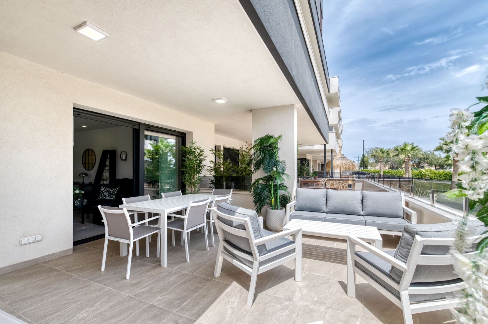 2 chambre Appartement à vendre à Playa Flamenca avec piscine - 395 000 € (Ref: 9403852)