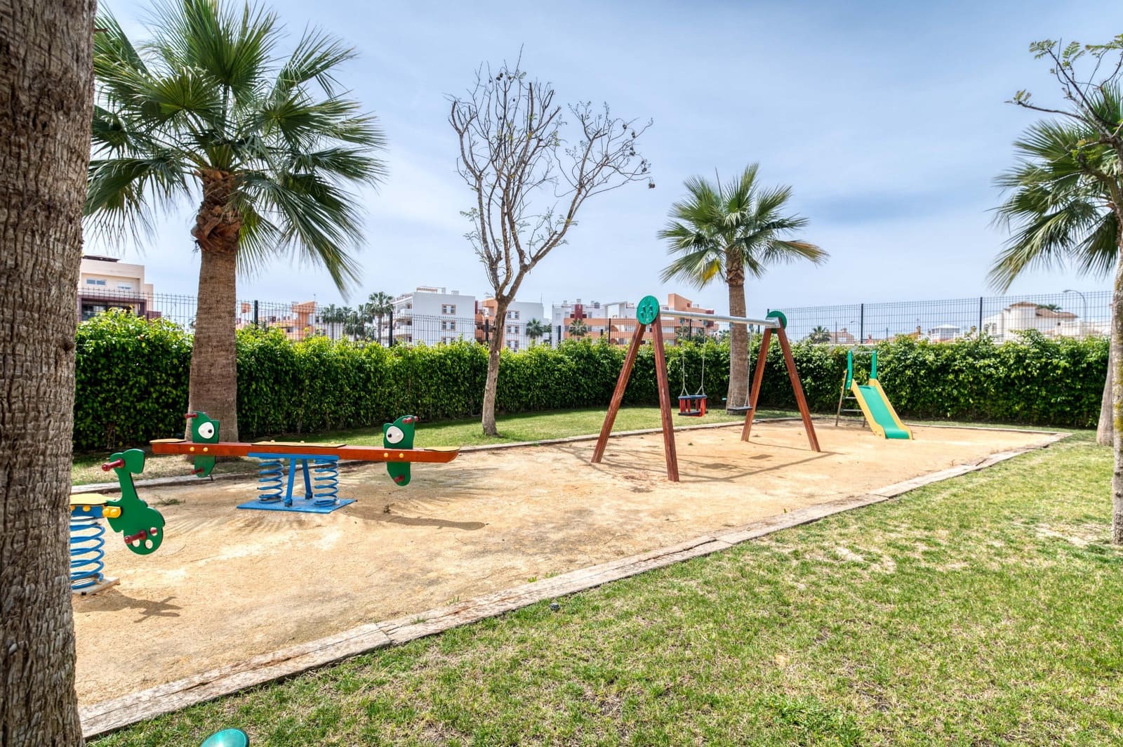 2 chambre Appartement à vendre à Playa Flamenca avec piscine - 395 000 € (Ref: 9403852)