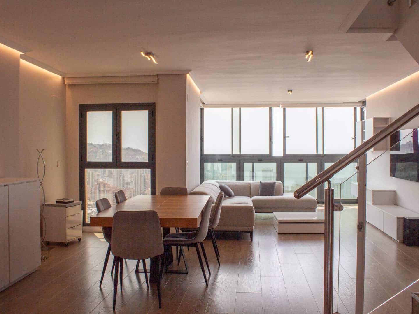 3 soverom Penthouse til salgs i Benidorm med svømmebasseng - € 790 000 (Ref: 9403854)