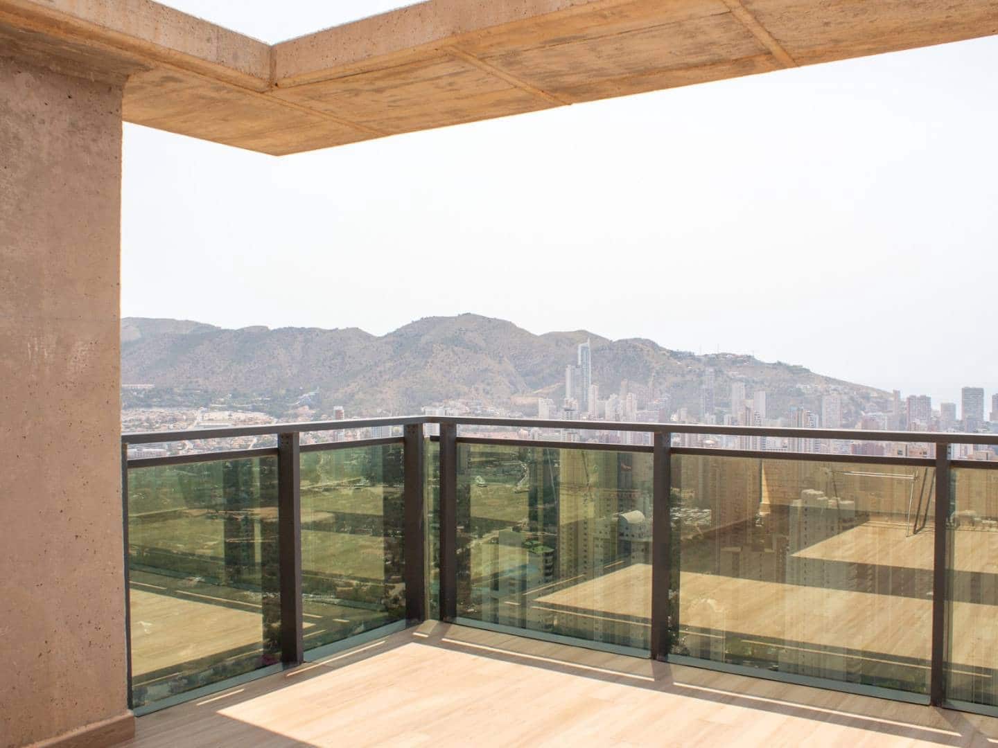 3 soverom Penthouse til salgs i Benidorm med svømmebasseng - € 790 000 (Ref: 9403854)