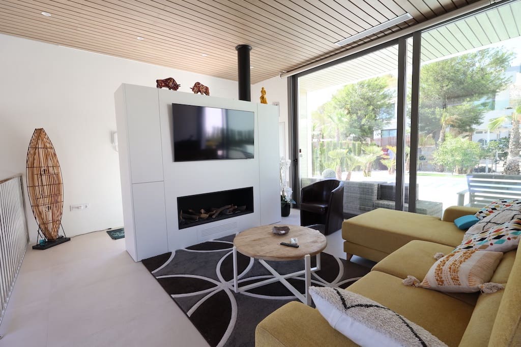 4 quarto Moradia para venda em Las Colinas Golf com piscina - 895 000 € (Ref: 9403861)