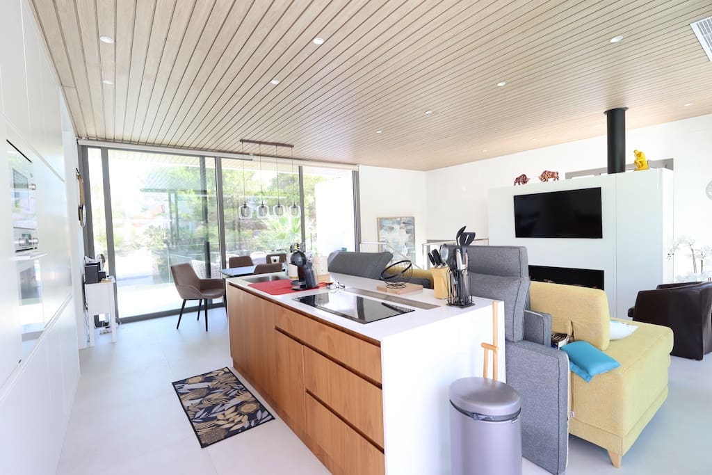 4 quarto Moradia para venda em Las Colinas Golf com piscina - 895 000 € (Ref: 9403861)