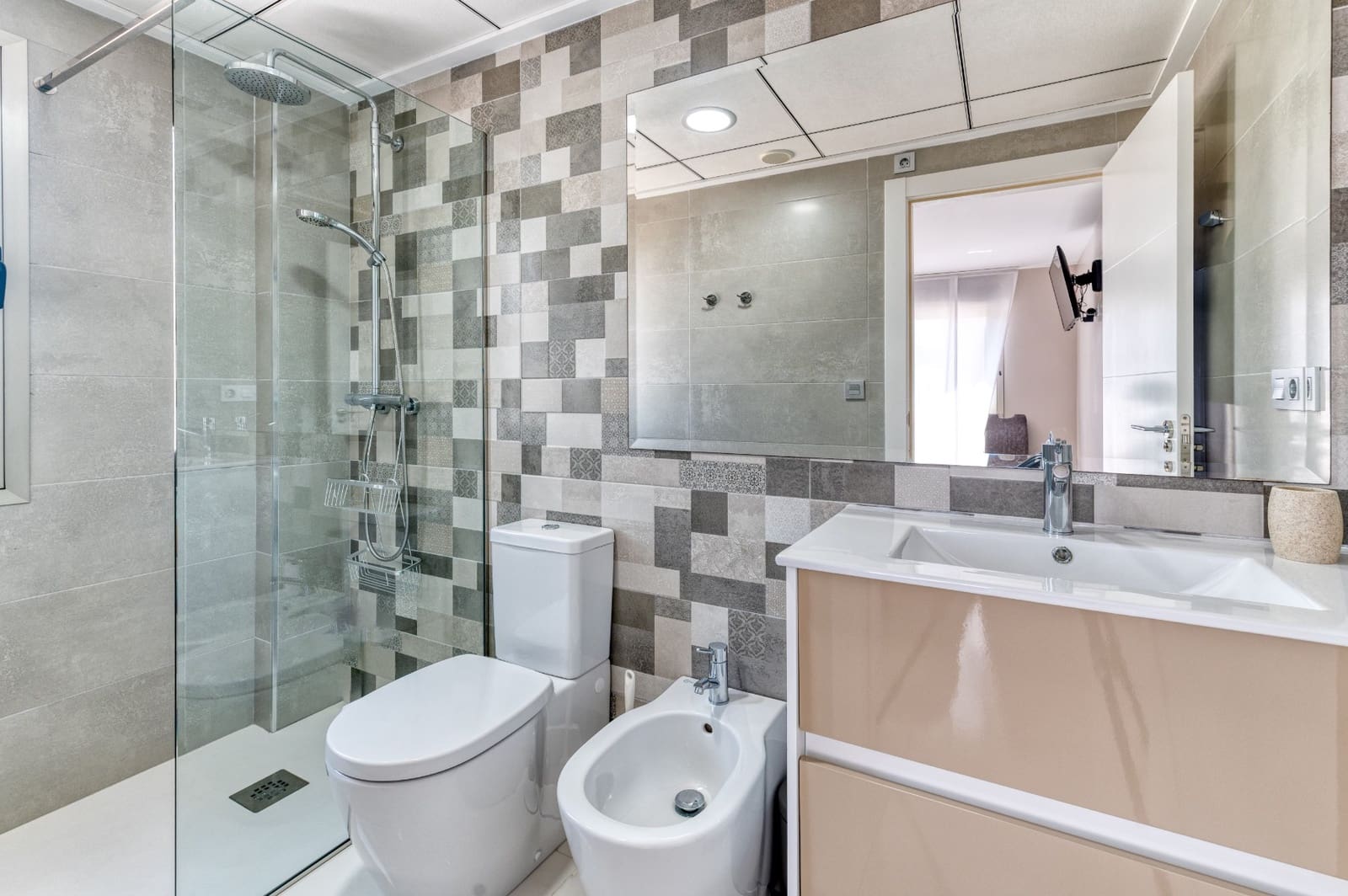 3 sovrum Villa till salu i Villamartin med pool - 495 000 € (Ref: 9403864)