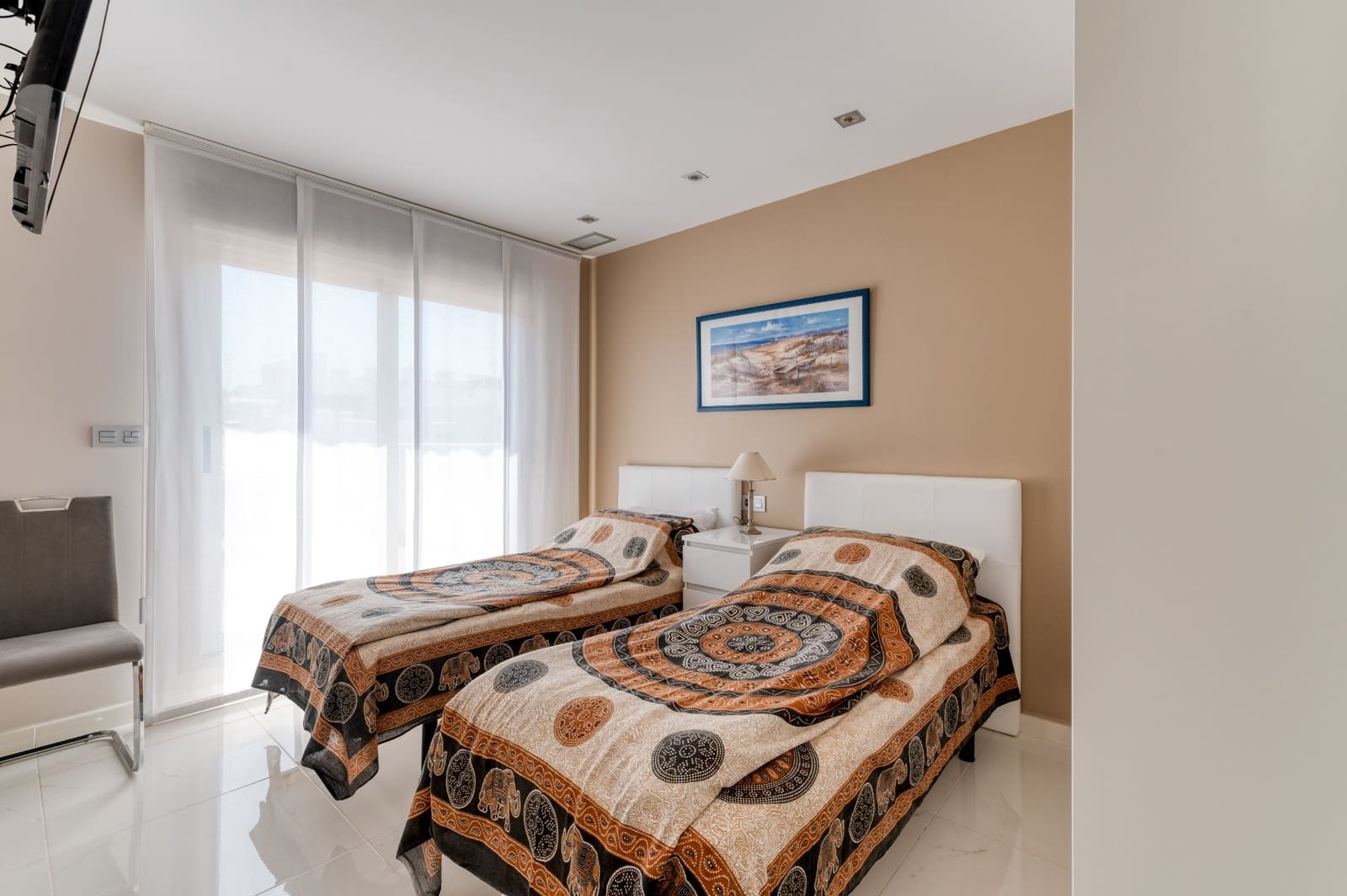 3 sovrum Villa till salu i Villamartin med pool - 495 000 € (Ref: 9403864)