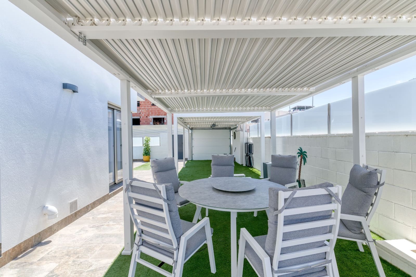 3 sovrum Villa till salu i Villamartin med pool - 495 000 € (Ref: 9403864)