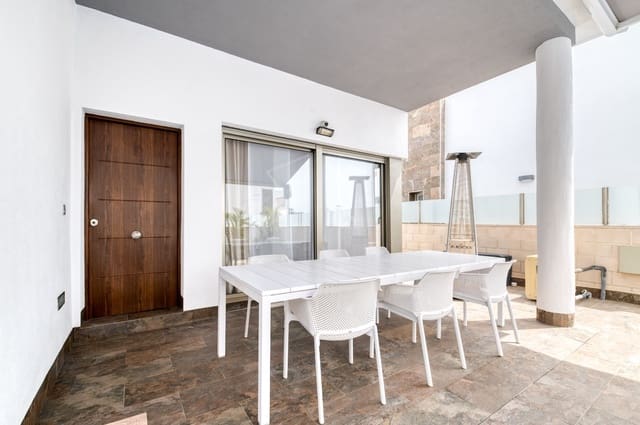 5 Zimmer Villa zu verkaufen in Villamartin, Orihuela mit Pool - 695.000 € (Ref: 9403869)