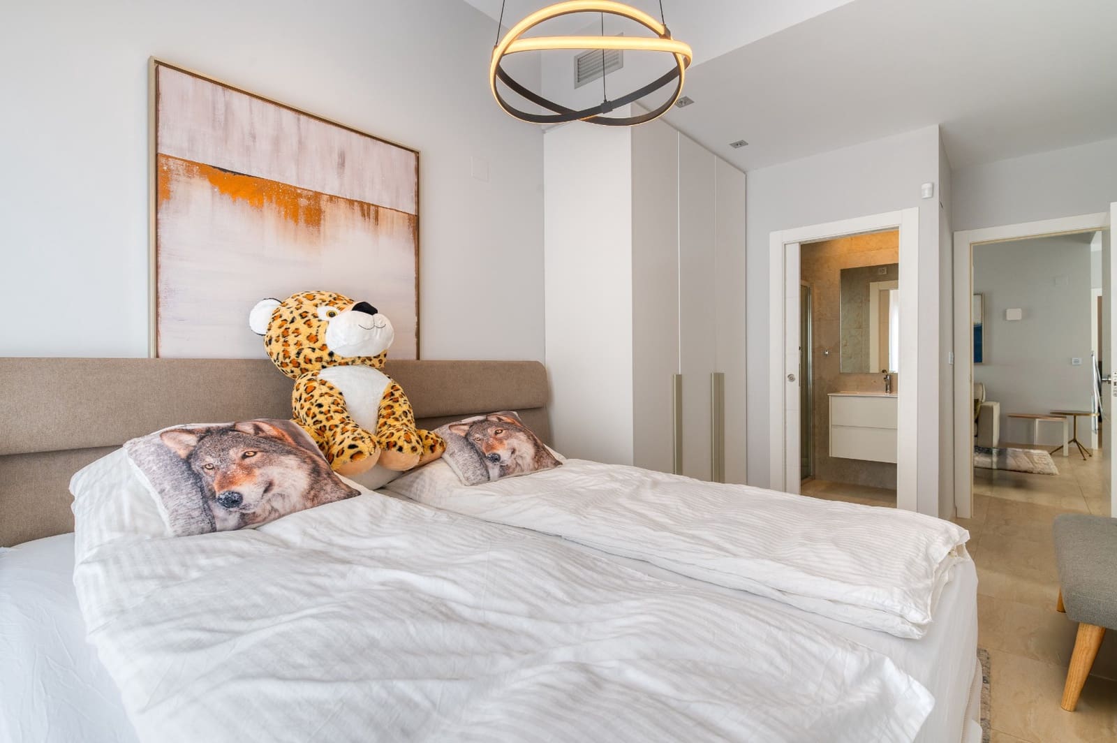 5 Zimmer Villa zu verkaufen in Villamartin mit Pool - 695.000 € (Ref: 9403869)