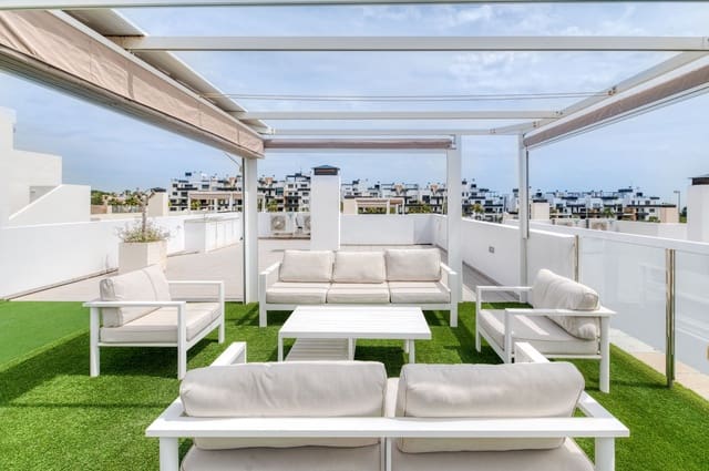 5 Zimmer Villa zu verkaufen in Villamartin, Orihuela mit Pool - 695.000 € (Ref: 9403869)