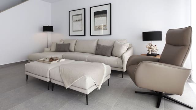 4 soverom Villa til salgs i Zona Pueblo, Guardamar del Segura med svømmebasseng - € 704 840 (Ref: 9403877)