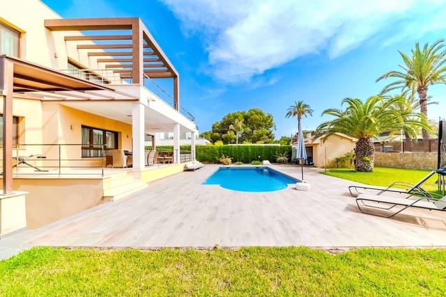 5 slaapkamer Villa te koop in Cabo Roig, Orihuela met zwembad - € 1.995.000 (Ref: 9403883)