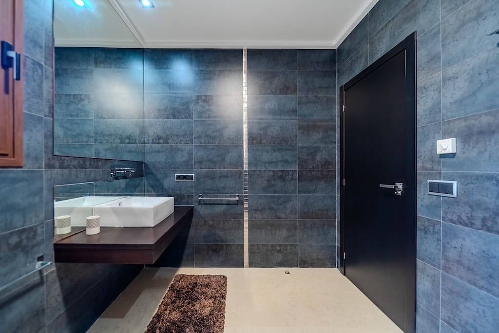 5 slaapkamer Villa te koop in Cabo Roig met zwembad - € 1.995.000 (Ref: 9403883)