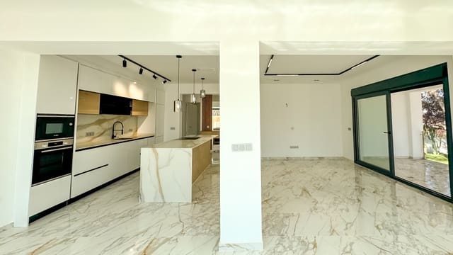 4 chambre Villa/Maison à vendre à Los Balcones - Los Altos, Torrevieja avec piscine - 995 000 € (Ref: 9403888)