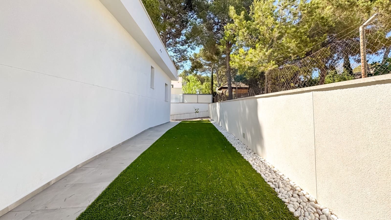 4 chambre Villa/Maison à vendre à Torrevieja avec piscine - 995 000 € (Ref: 9403888)