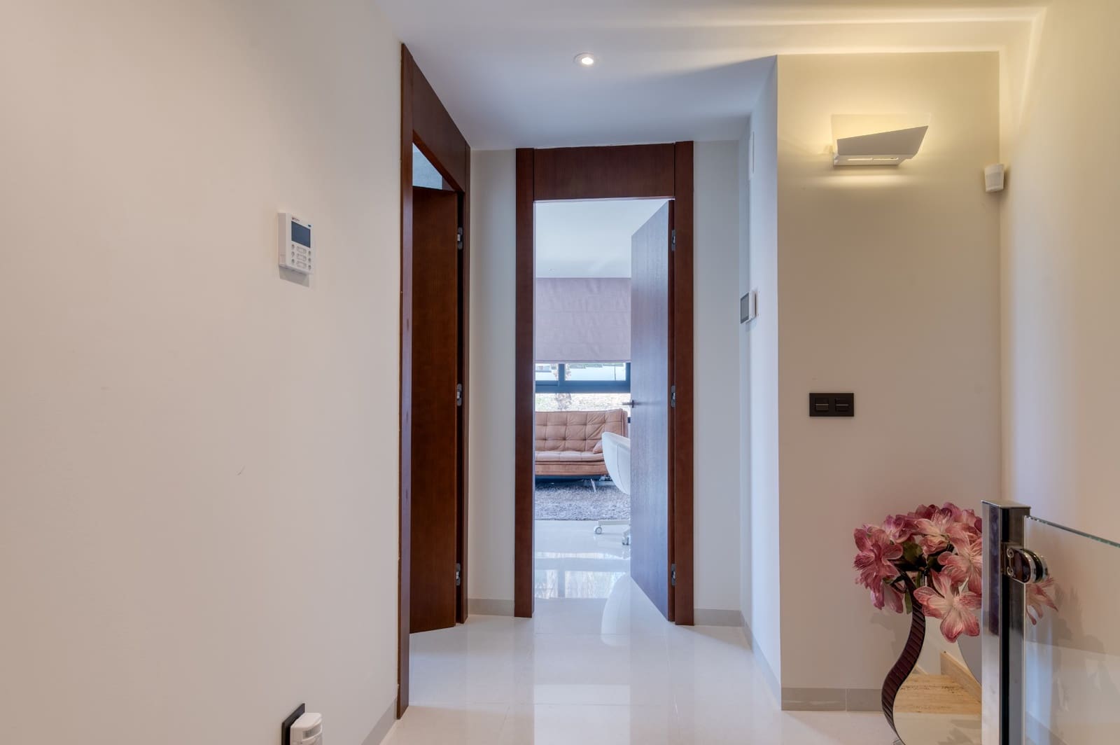 Chalet de 3 habitaciones en Villamartin en venta con piscina - 495.000 € (Ref: 9403889)