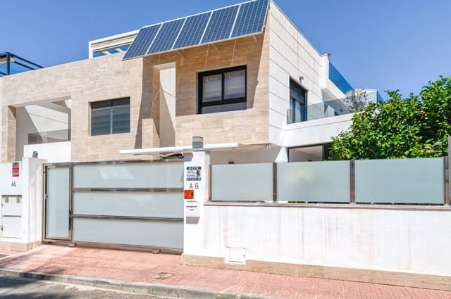 Chalet de 3 habitaciones en Villamartin, Orihuela en venta con piscina - 495.000 € (Ref: 9403889)