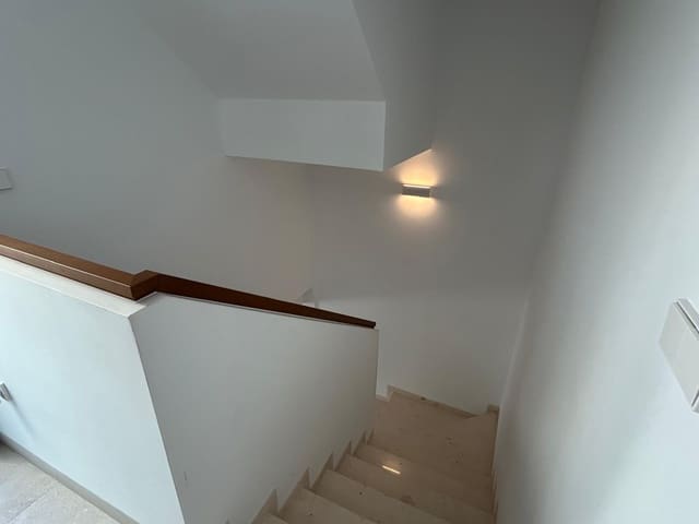 4 Zimmer Villa zu verkaufen in Torre-Pacheco mit Pool - 540.000 € (Ref: 9403891)