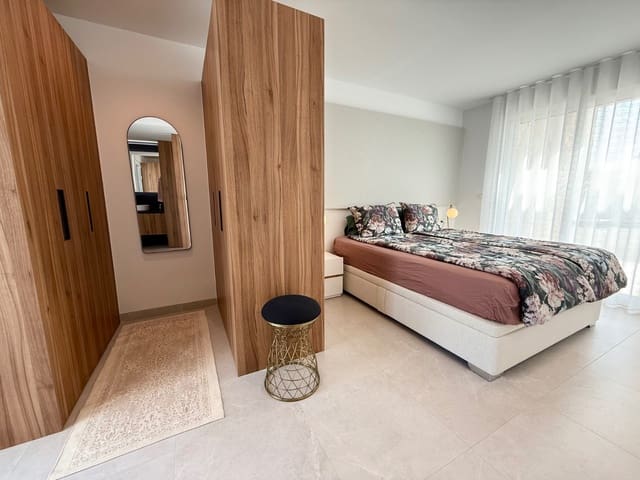 4 Zimmer Villa zu verkaufen in Torre-Pacheco mit Pool - 620.000 € (Ref: 9403892)