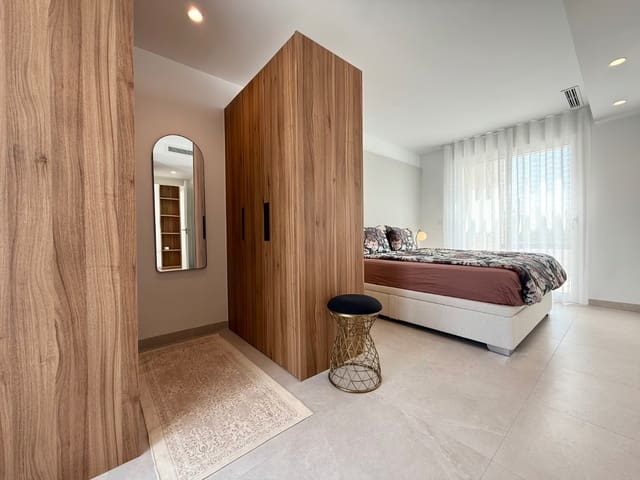 4 Zimmer Villa zu verkaufen in Torre-Pacheco mit Pool - 620.000 € (Ref: 9403892)