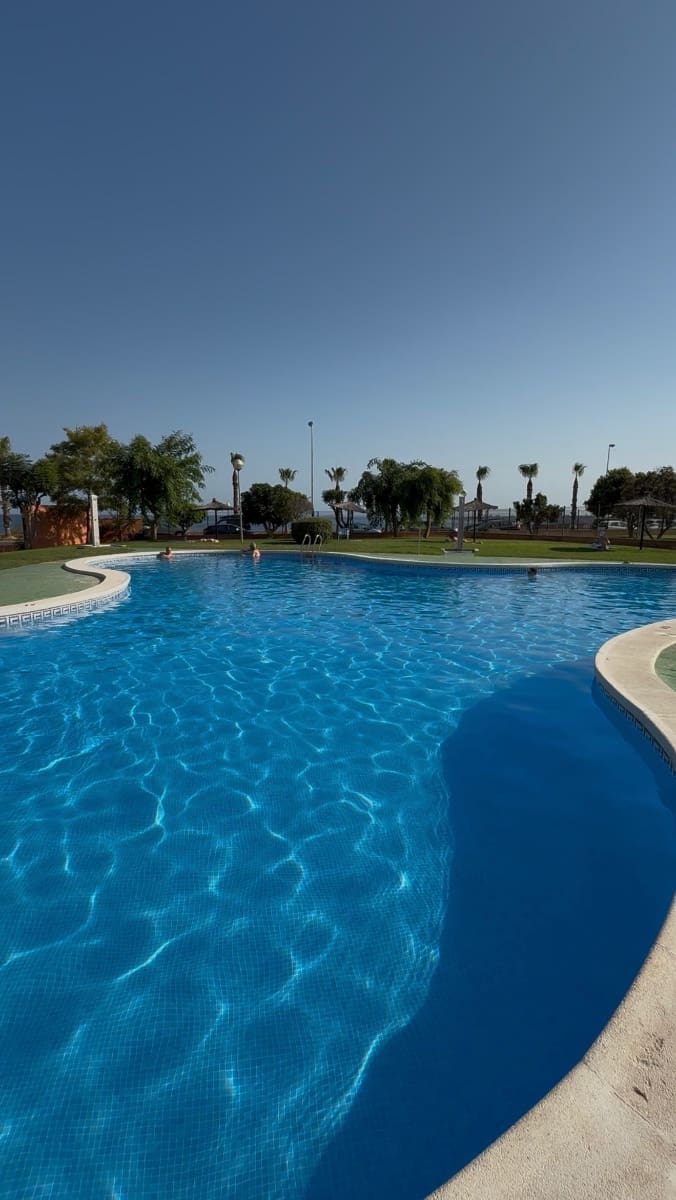 3 soveværelse Byhus til salg i Cabo Roig med swimmingpool - € 239.000 (Ref: 9403895)