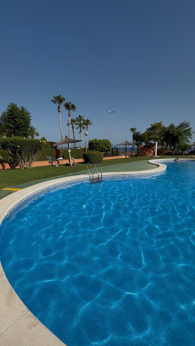 3 soveværelse Byhus til salg i Cabo Roig med swimmingpool - € 239.000 (Ref: 9403895)
