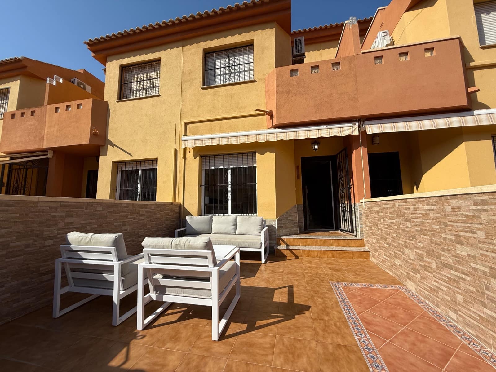3 soveværelse Byhus til salg i Cabo Roig med swimmingpool - € 239.000 (Ref: 9403895)