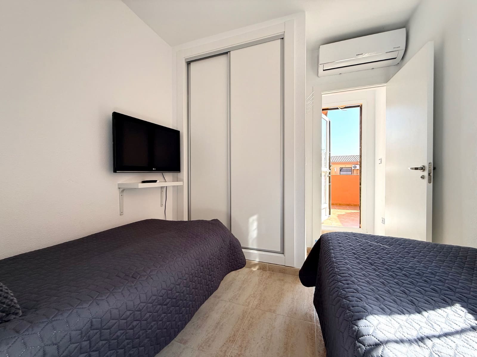 3 soveværelse Byhus til salg i Cabo Roig med swimmingpool - € 239.000 (Ref: 9403895)