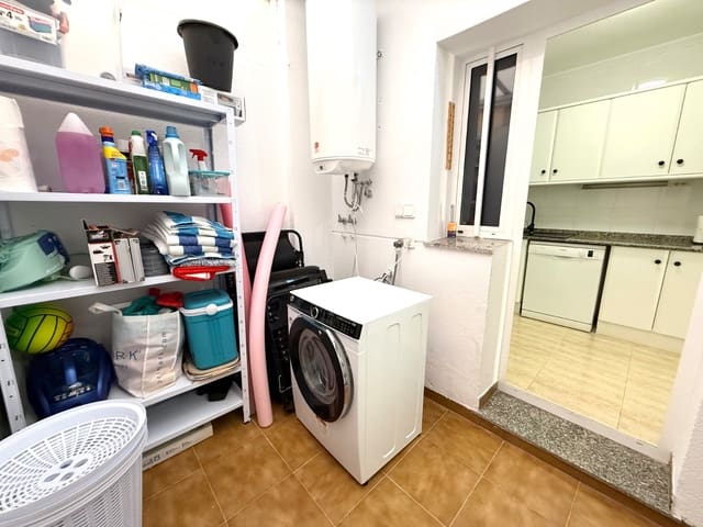 3 soveværelse Byhus til salg i Cabo Roig, Orihuela med swimmingpool - € 239.000 (Ref: 9403895)