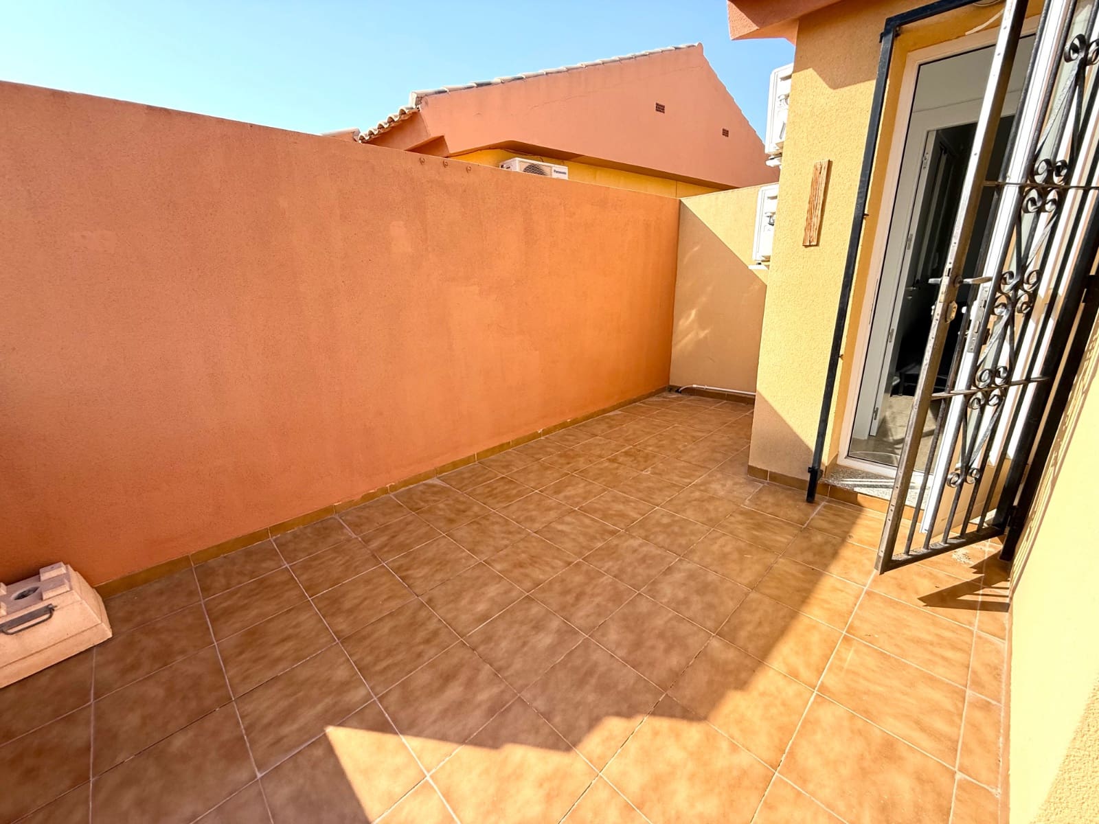 3 soveværelse Byhus til salg i Cabo Roig med swimmingpool - € 239.000 (Ref: 9403895)