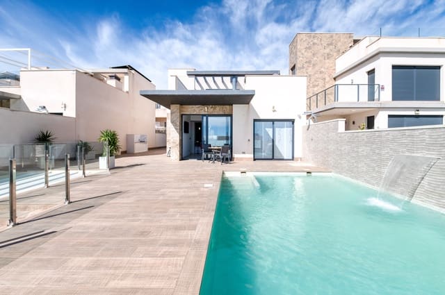 2 bedroom Villa for sale in San Miguel de Salinas with pool - € 525,000 (Ref: 9403897)